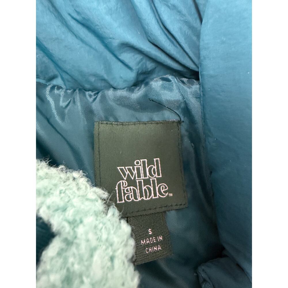 Wild Fable Womens S Oversized Puffer Vest Green Sherpa Teal zip two toned Target - Picture 2 of 4
